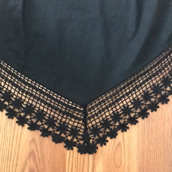 Guess: handkerchief top - Picture 4 of 6